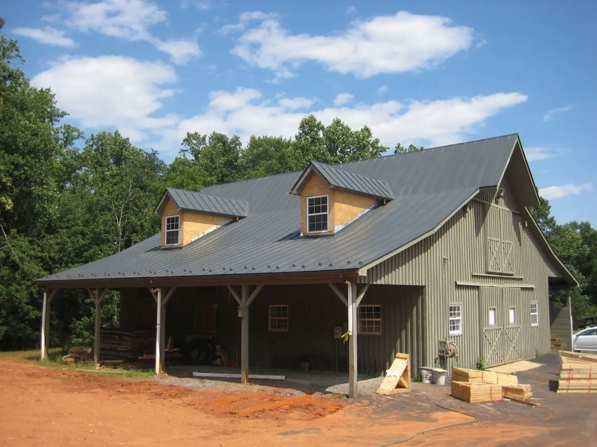 Expert Emergency Roof Leak Repair workmanship in Mount Pleasant